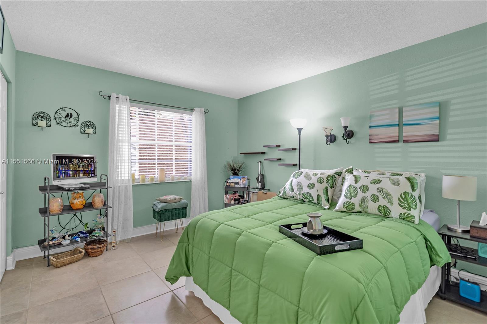 5400 77th Ct, Miami, FL, 33155 United States, 2 Bedrooms Bedrooms, ,1 BathroomBathrooms,Residential,For Sale,77th Ct,A11551566