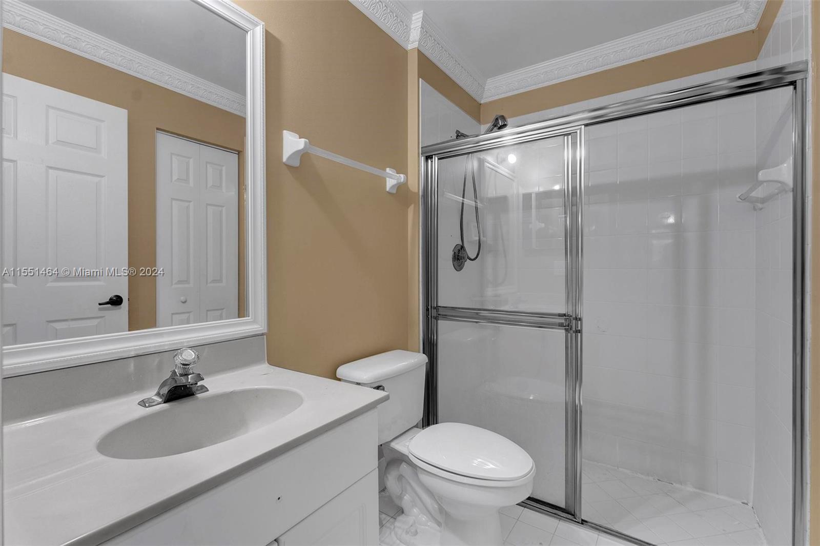 Listing Photo 12