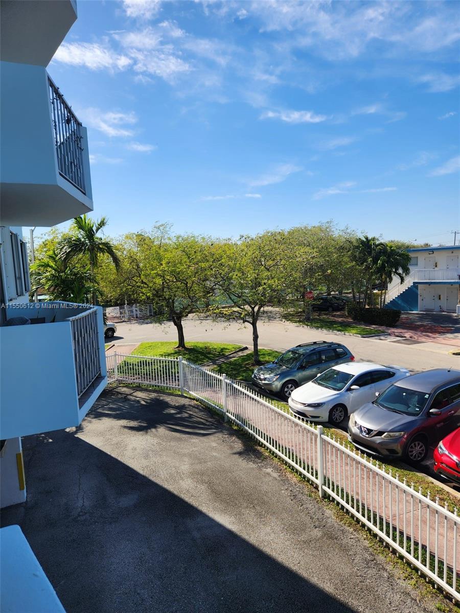 1990 Marseille Dr 201, Miami Beach, Florida 33141, 1 Bedroom Bedrooms, ,1 BathroomBathrooms,Residential,For Sale,1990 Marseille Dr 201,A11550612