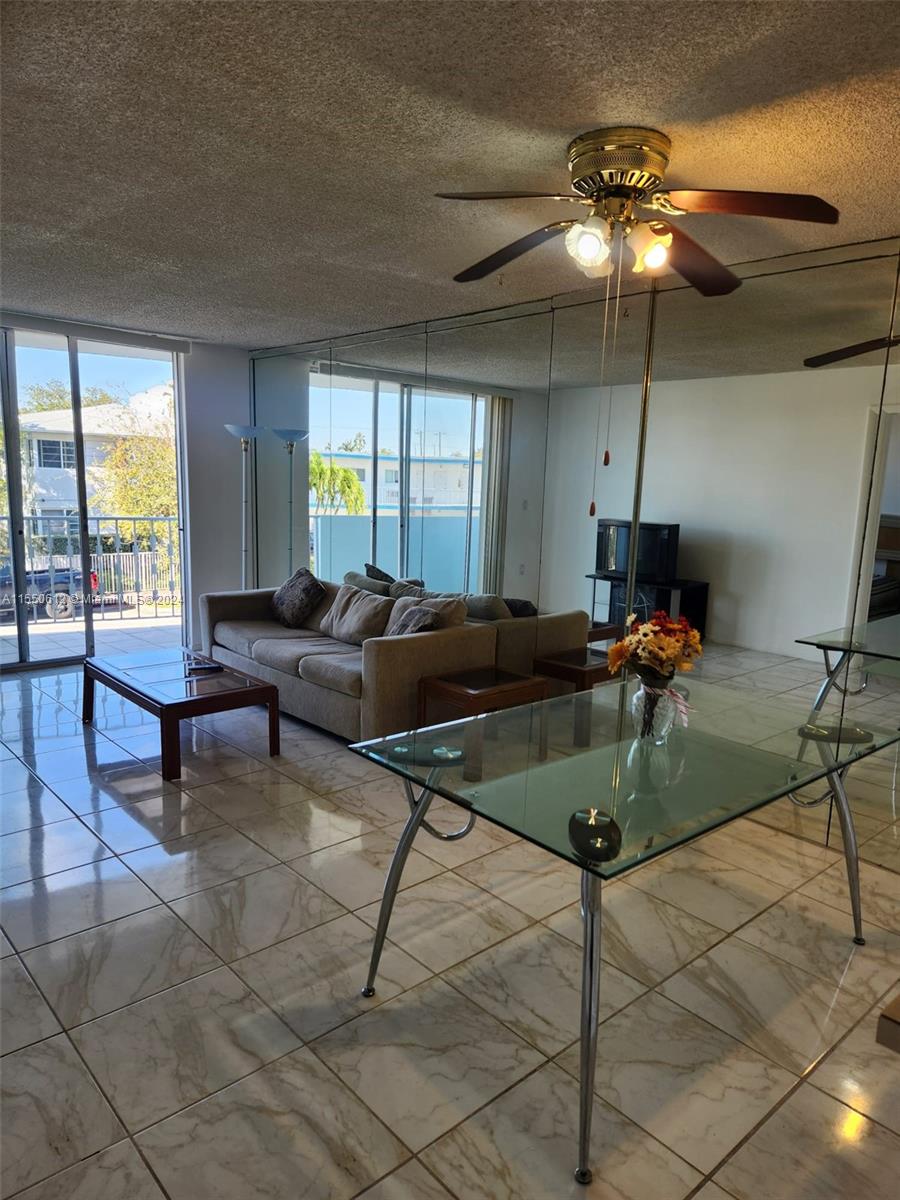 1990 Marseille Dr 201, Miami Beach, Florida 33141, 1 Bedroom Bedrooms, ,1 BathroomBathrooms,Residential,For Sale,1990 Marseille Dr 201,A11550612