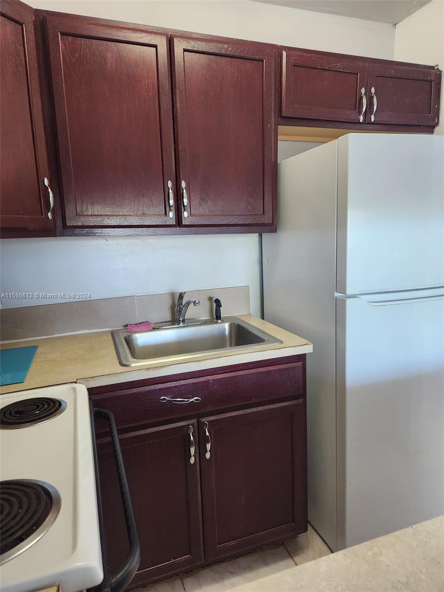 1990 Marseille Dr 201, Miami Beach, Florida 33141, 1 Bedroom Bedrooms, ,1 BathroomBathrooms,Residential,For Sale,1990 Marseille Dr 201,A11550612