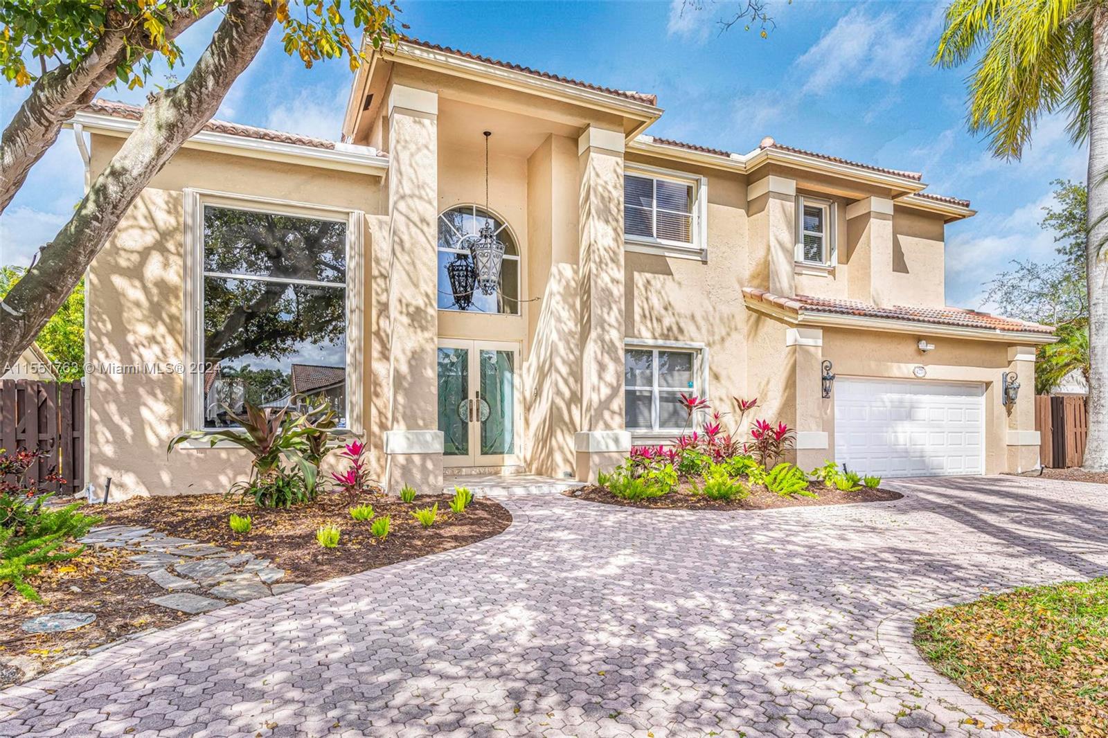 4270 SW 154th Pl, Miami, Florida 33185, 5 Bedrooms Bedrooms, ,4 BathroomsBathrooms,Residential,For Sale,4270 SW 154th Pl,A11551763