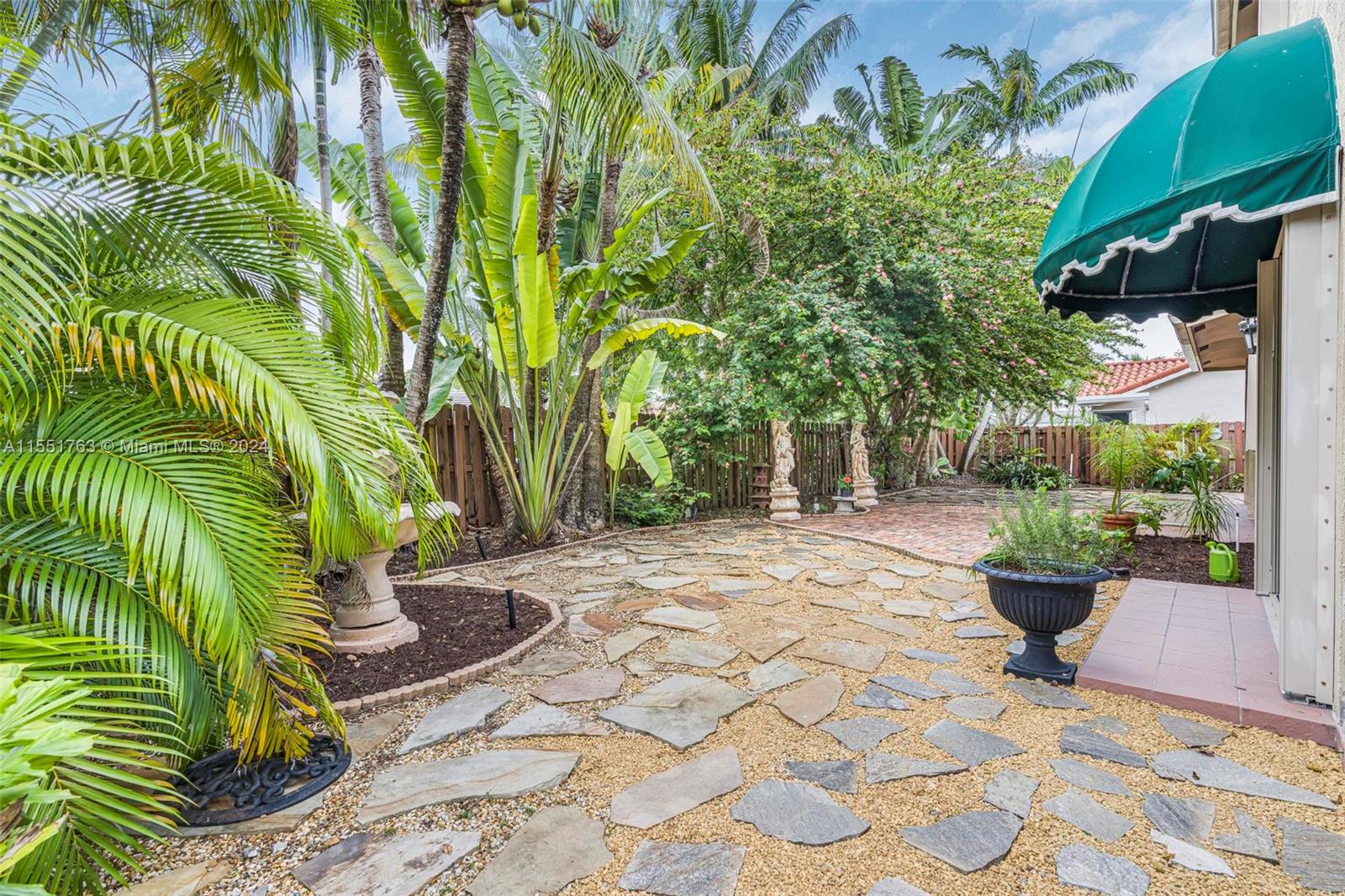 4270 SW 154th Pl, Miami, Florida 33185, 5 Bedrooms Bedrooms, ,4 BathroomsBathrooms,Residential,For Sale,4270 SW 154th Pl,A11551763