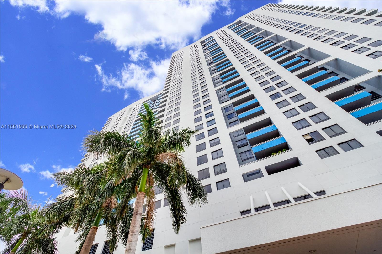 1330  West Ave #1414 For Sale A11551599, FL