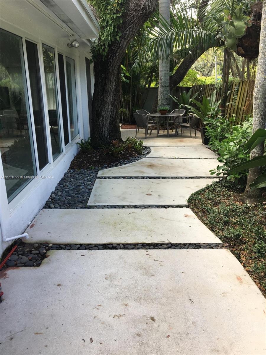 701 SW 9th Ave, Fort Lauderdale, Florida 33315, 3 Bedrooms Bedrooms, ,2 BathroomsBathrooms,Residentiallease,For Rent,701 SW 9th Ave,A11551822