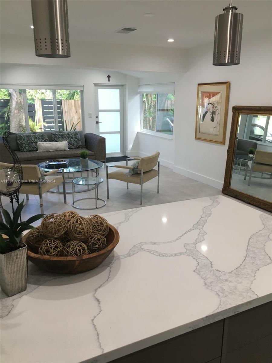 701 SW 9th Ave, Fort Lauderdale, Florida 33315, 3 Bedrooms Bedrooms, ,2 BathroomsBathrooms,Residentiallease,For Rent,701 SW 9th Ave,A11551822