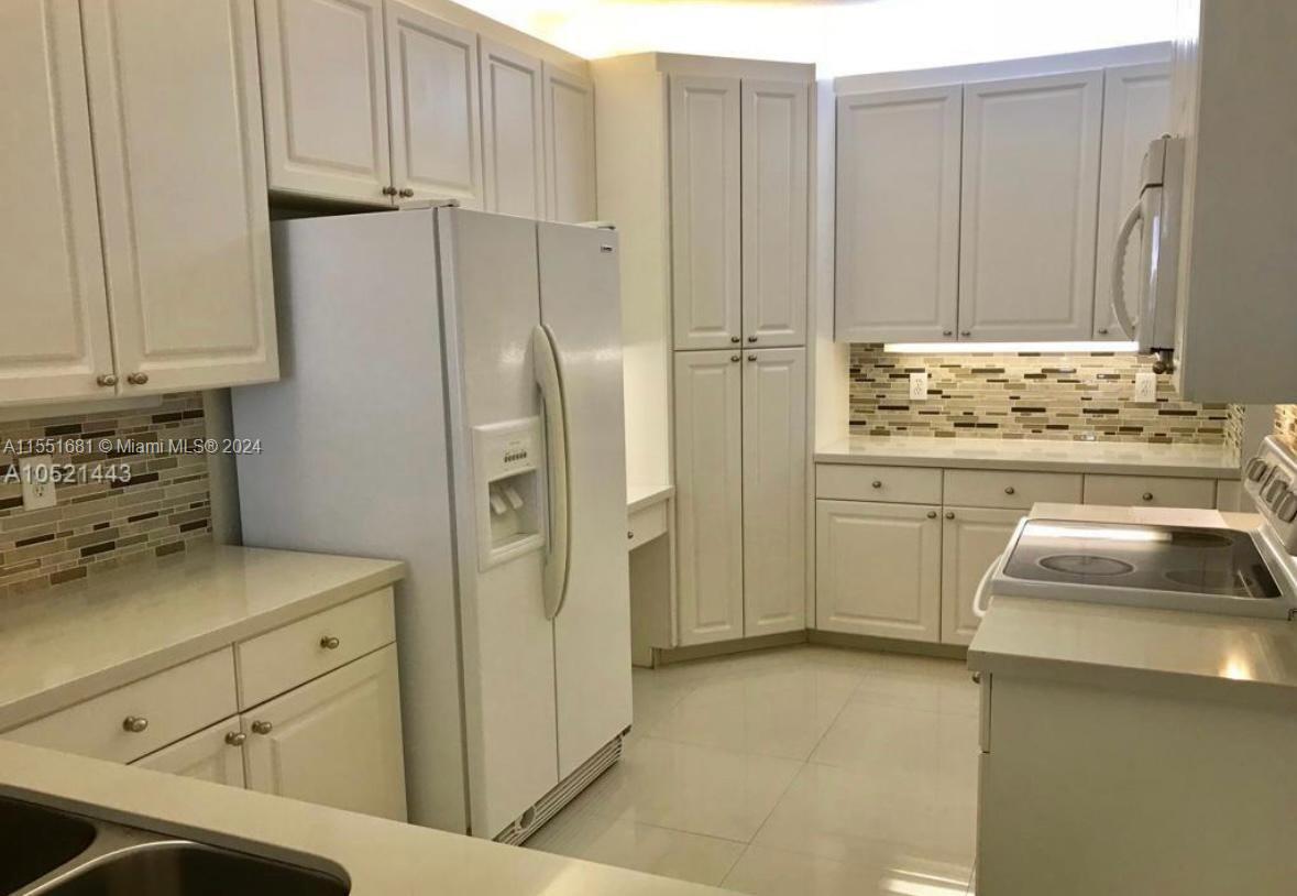 10720 NW 66th St 311, Doral, Florida 33178, 3 Bedrooms Bedrooms, ,2 BathroomsBathrooms,Residential,For Sale,10720 NW 66th St 311,A11551681