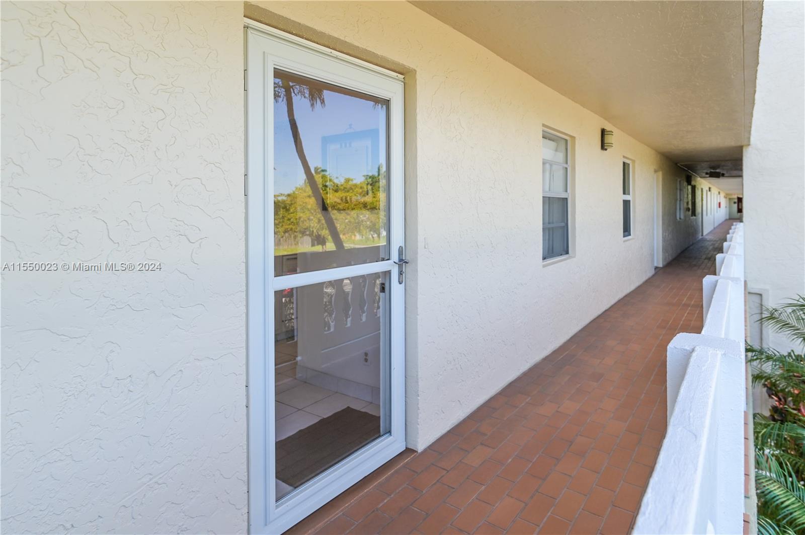 324 SE 10th St. 203, Dania Beach, Florida 33004, 2 Bedrooms Bedrooms, ,2 BathroomsBathrooms,Residential,For Sale,324 SE 10th St. 203,A11550023