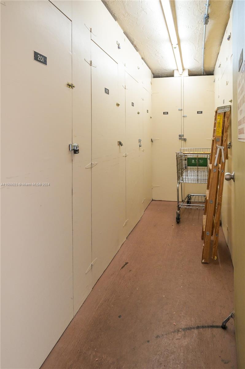 324 SE 10th St. 203, Dania Beach, Florida 33004, 2 Bedrooms Bedrooms, ,2 BathroomsBathrooms,Residential,For Sale,324 SE 10th St. 203,A11550023