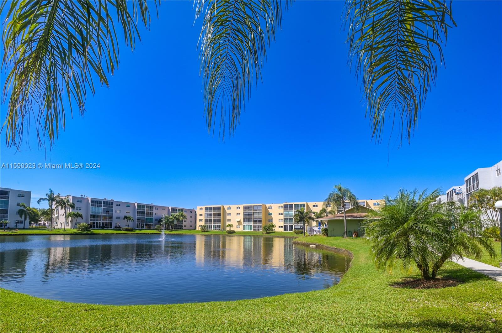 324 SE 10th St. 203, Dania Beach, Florida 33004, 2 Bedrooms Bedrooms, ,2 BathroomsBathrooms,Residential,For Sale,324 SE 10th St. 203,A11550023