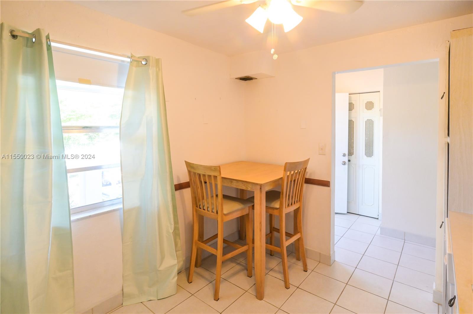 324 SE 10th St. 203, Dania Beach, Florida 33004, 2 Bedrooms Bedrooms, ,2 BathroomsBathrooms,Residential,For Sale,324 SE 10th St. 203,A11550023