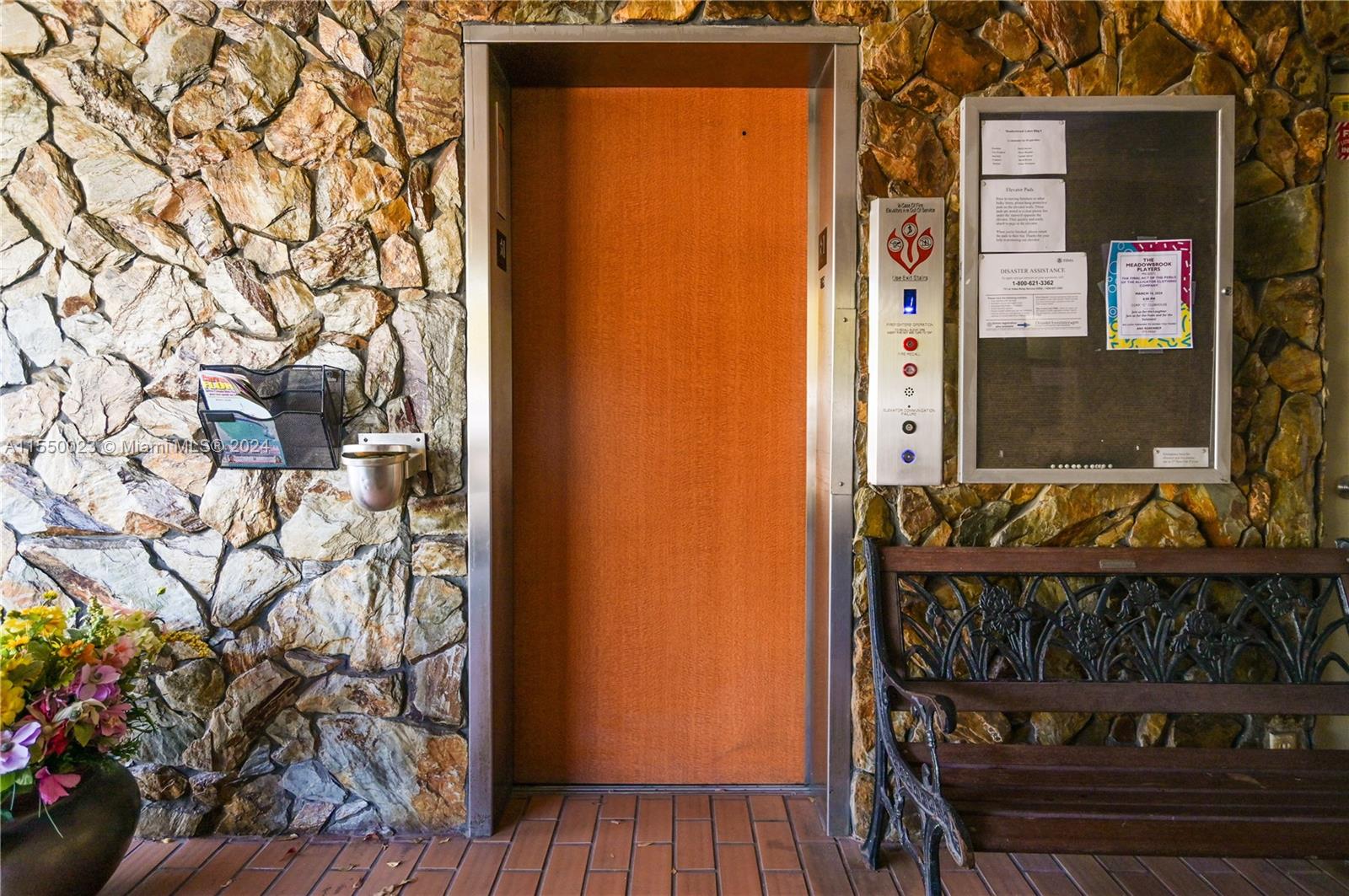 324 SE 10th St. 203, Dania Beach, Florida 33004, 2 Bedrooms Bedrooms, ,2 BathroomsBathrooms,Residential,For Sale,324 SE 10th St. 203,A11550023