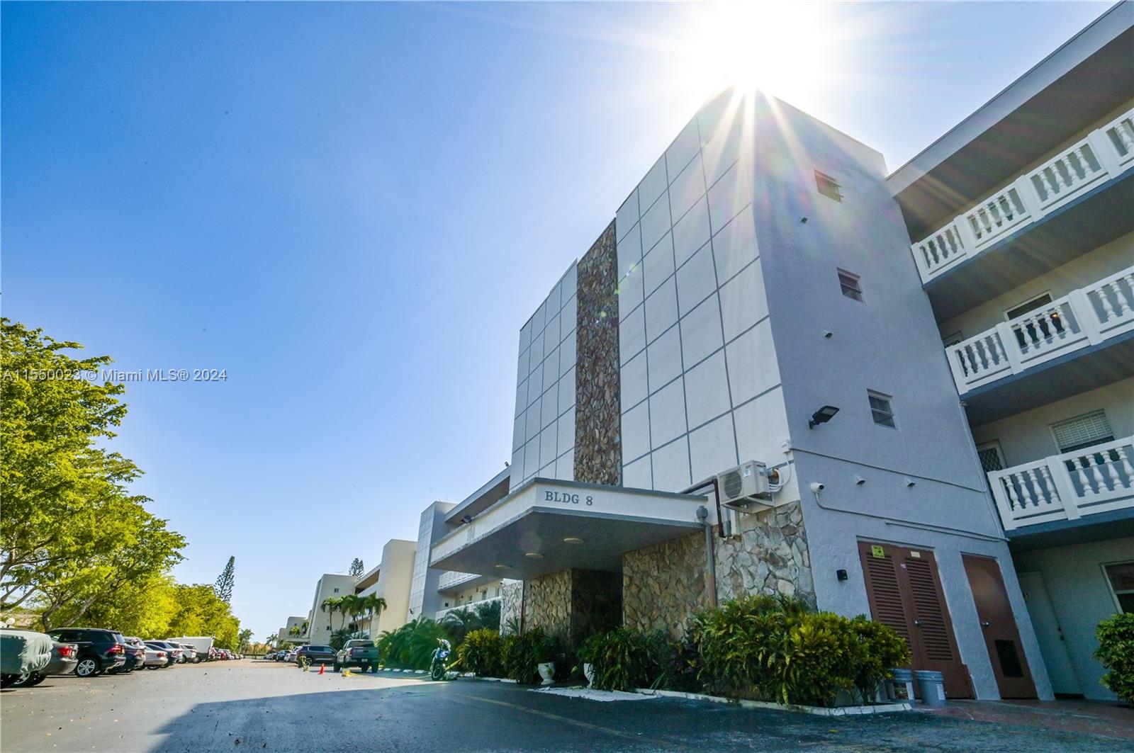 324 SE 10th St. 203, Dania Beach, Florida 33004, 2 Bedrooms Bedrooms, ,2 BathroomsBathrooms,Residential,For Sale,324 SE 10th St. 203,A11550023