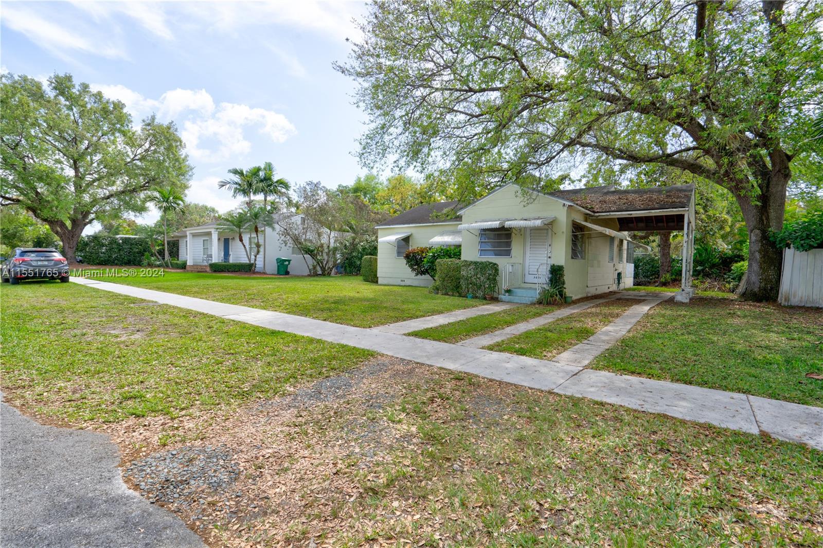 5870 SW 47th St  For Sale A11551765, FL