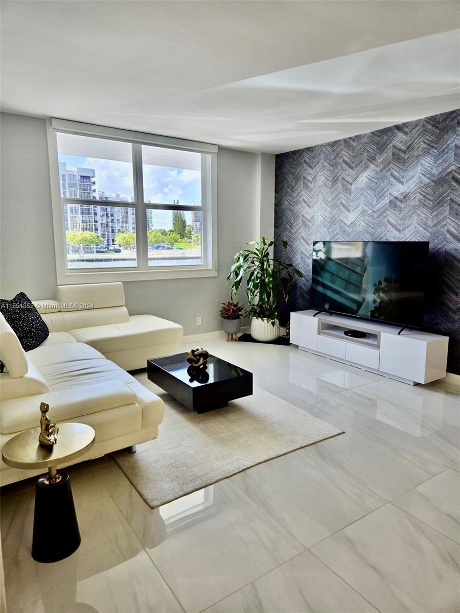 3000 S Ocean Dr 108, Hollywood, Florida 33019, 1 Bedroom Bedrooms, ,1 BathroomBathrooms,Residential,For Sale,3000 S Ocean Dr 108,A11551852