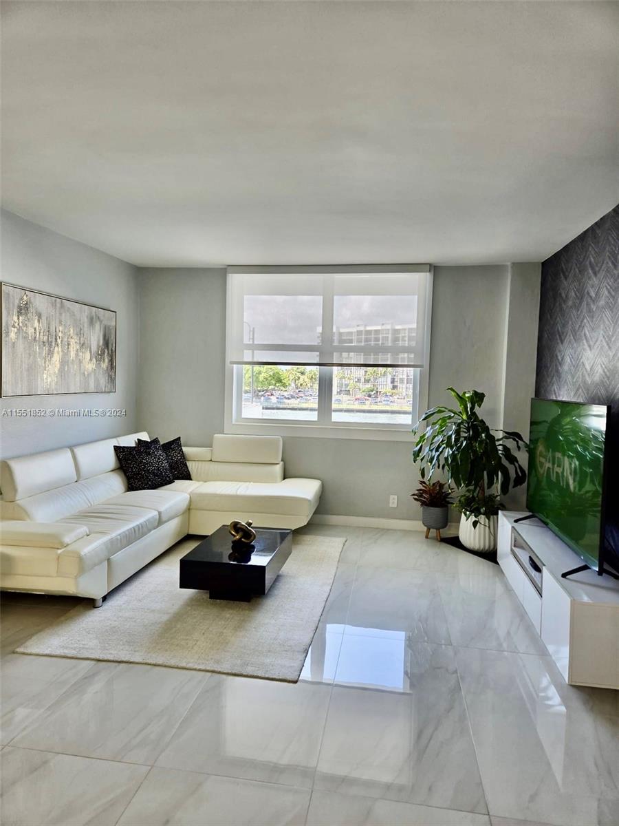 3000 S Ocean Dr 108, Hollywood, Florida 33019, 1 Bedroom Bedrooms, ,1 BathroomBathrooms,Residential,For Sale,3000 S Ocean Dr 108,A11551852