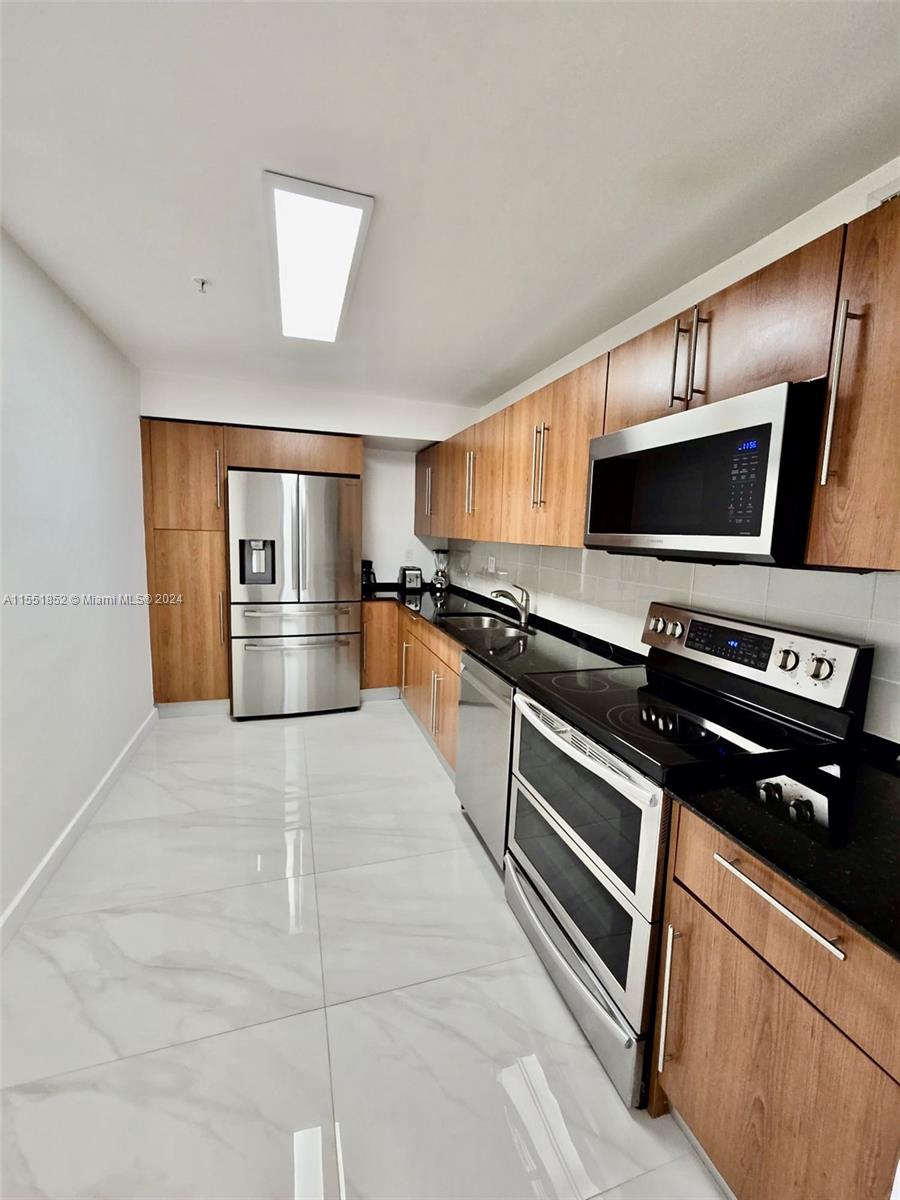 3000 S Ocean Dr 108, Hollywood, Florida 33019, 1 Bedroom Bedrooms, ,1 BathroomBathrooms,Residential,For Sale,3000 S Ocean Dr 108,A11551852