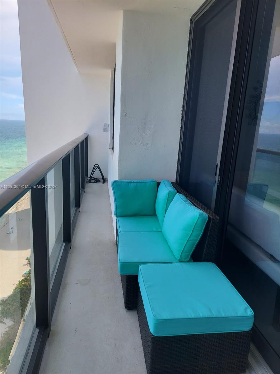 2301 S Ocean Dr 2402, Hollywood, Florida 33019, 1 Bedroom Bedrooms, 2 Rooms Rooms,1 BathroomBathrooms,Residential,For Sale,2301 S Ocean Dr 2402,A11551862