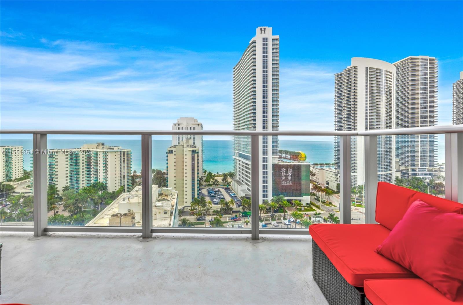 Hollywood, Florida 33019, 2 Bedrooms Bedrooms, ,2 BathroomsBathrooms,Residential,For Sale,A11551861