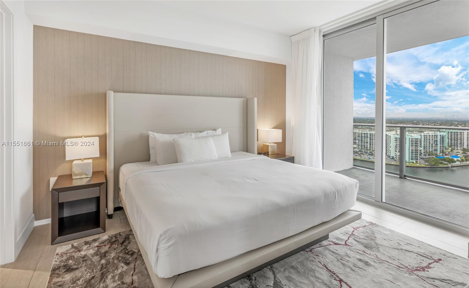 Hollywood, Florida 33019, 2 Bedrooms Bedrooms, ,2 BathroomsBathrooms,Residential,For Sale,A11551861