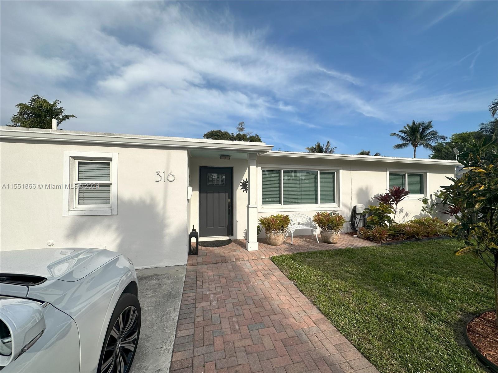 316 SE 7th Ave, Deerfield Beach, Florida 33441, 3 Bedrooms Bedrooms, ,2 BathroomsBathrooms,Residentiallease,For Rent,316 SE 7th Ave,A11551866