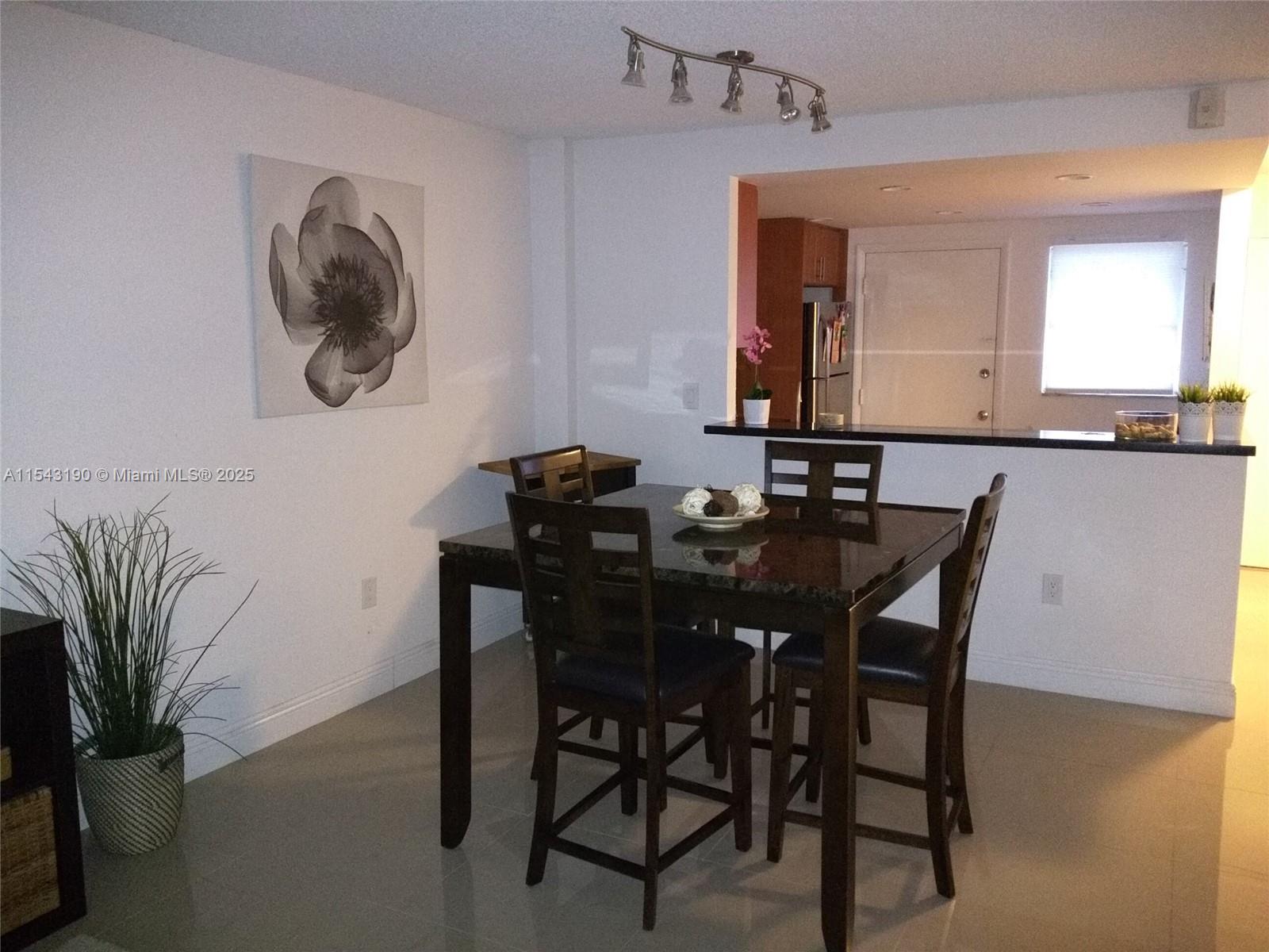 North Miami Beach, Florida 33160, 1 Bedroom Bedrooms, ,1 BathroomBathrooms,Residential,For Sale,A11543190