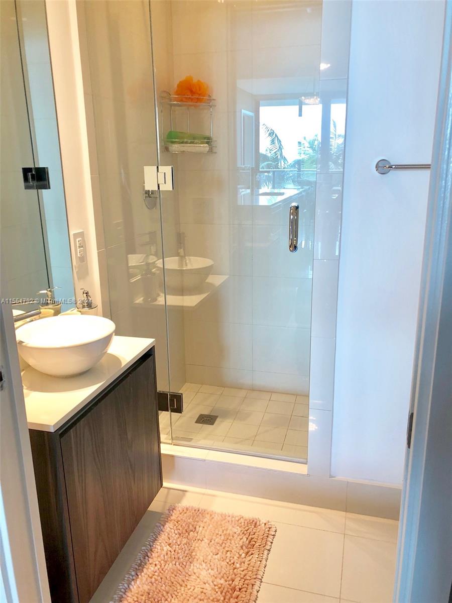 480 NE 31st St 702, Miami, Florida 33137, 1 Bedroom Bedrooms, ,2 BathroomsBathrooms,Residentiallease,For Rent,480 NE 31st St 702,A11551792