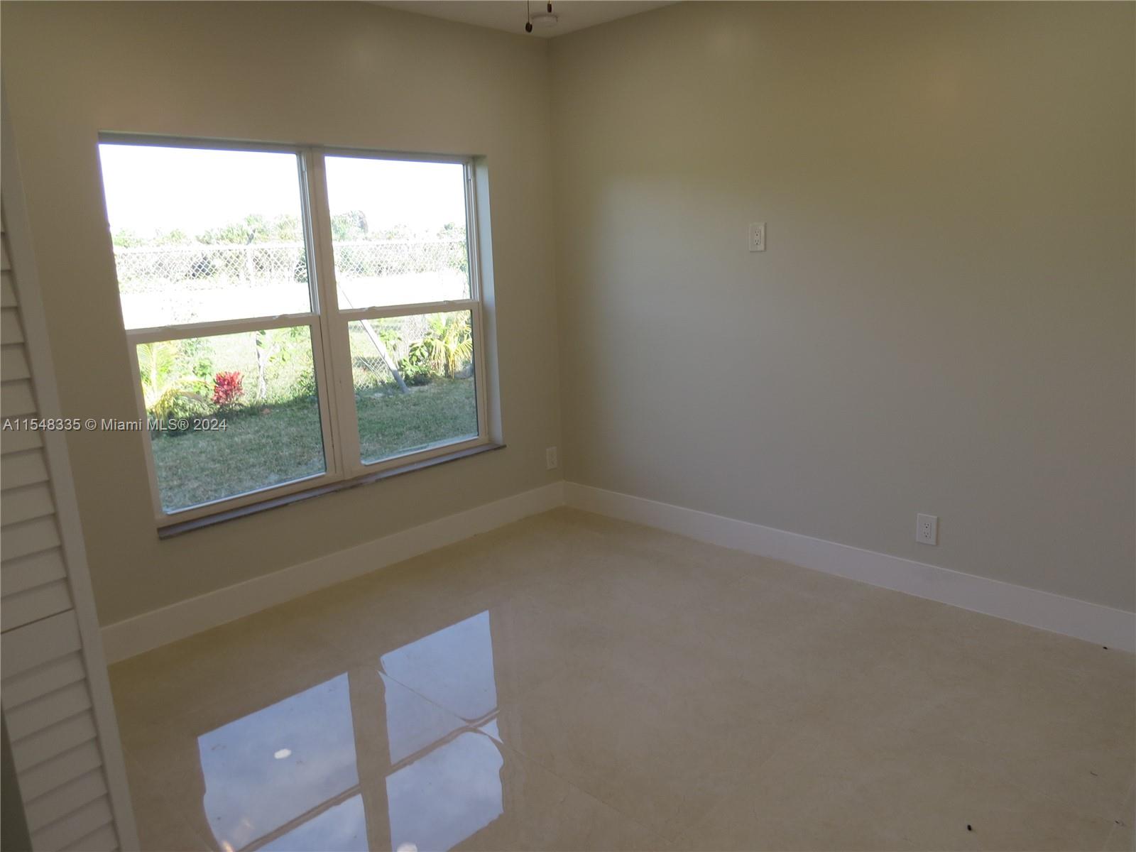 1671 SW 44th Ter, Fort Lauderdale, Florida 33317, ,Residentialincome,For Sale,1671 SW 44th Ter,A11548335