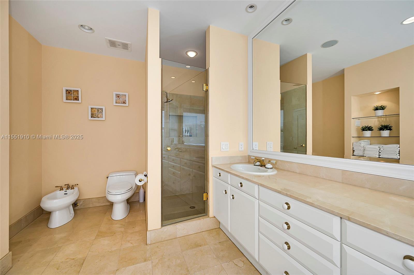 3733 NE 214th St 31, Aventura, Florida 33180, 4 Bedrooms Bedrooms, ,3 BathroomsBathrooms,Residential,For Sale,3733 NE 214th St 31,A11551910