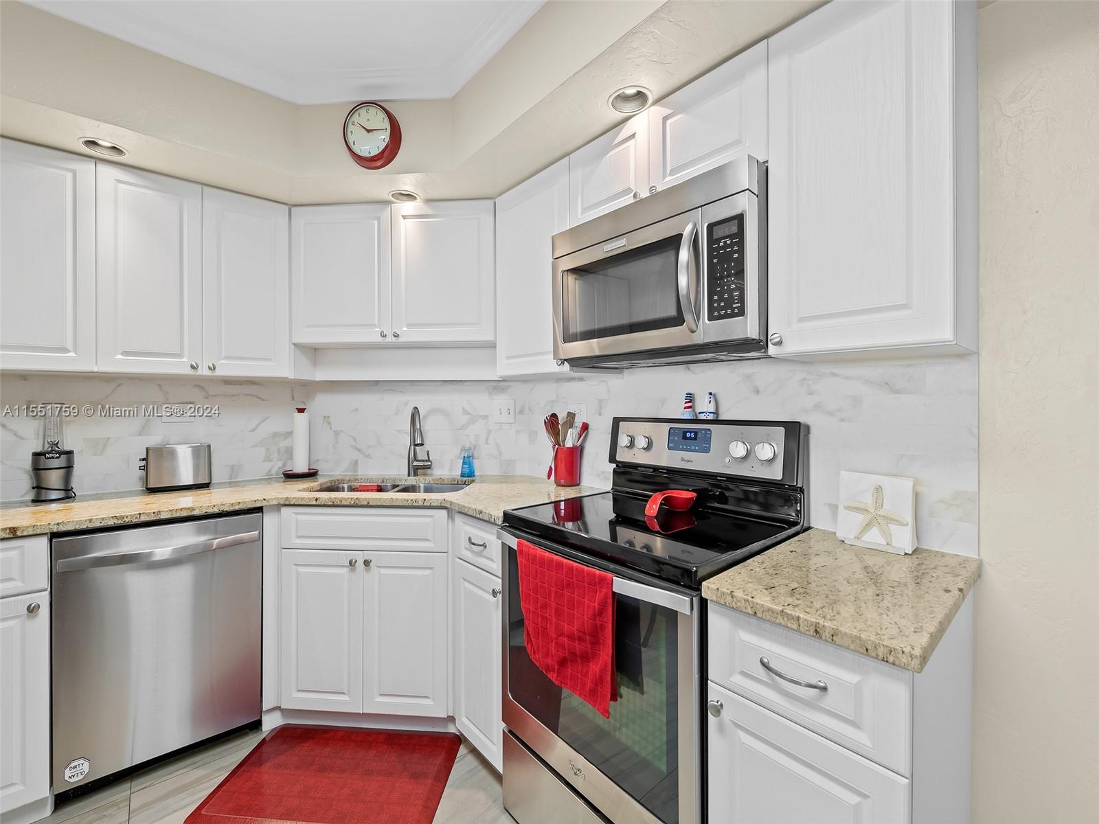 3111 N Ocean Dr 704, Hollywood, Florida 33019, 2 Bedrooms Bedrooms, ,2 BathroomsBathrooms,Residential,For Sale,3111 N Ocean Dr 704,A11551759