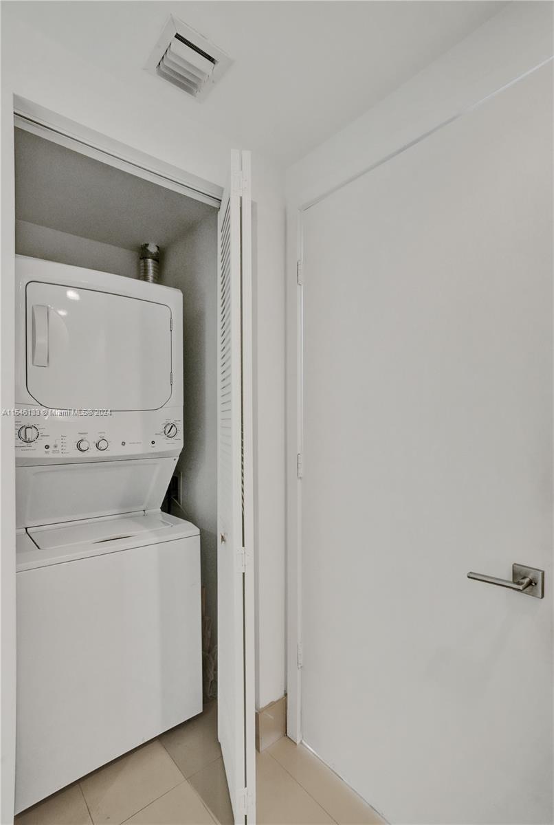 121 NE 34th St 2805, Miami, Florida 33137, 1 Bedroom Bedrooms, ,2 BathroomsBathrooms,Residentiallease,For Rent,121 NE 34th St 2805,A11546133