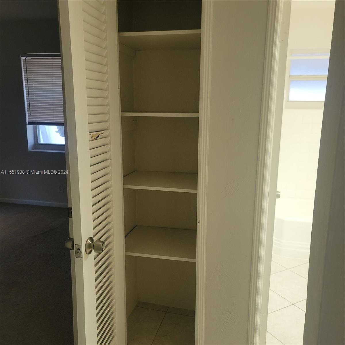 3208 NE 8th Ct 1-2, Pompano Beach, Florida 33062, 1 Bedroom Bedrooms, ,1 BathroomBathrooms,Residentiallease,For Rent,3208 NE 8th Ct 1-2,A11551938