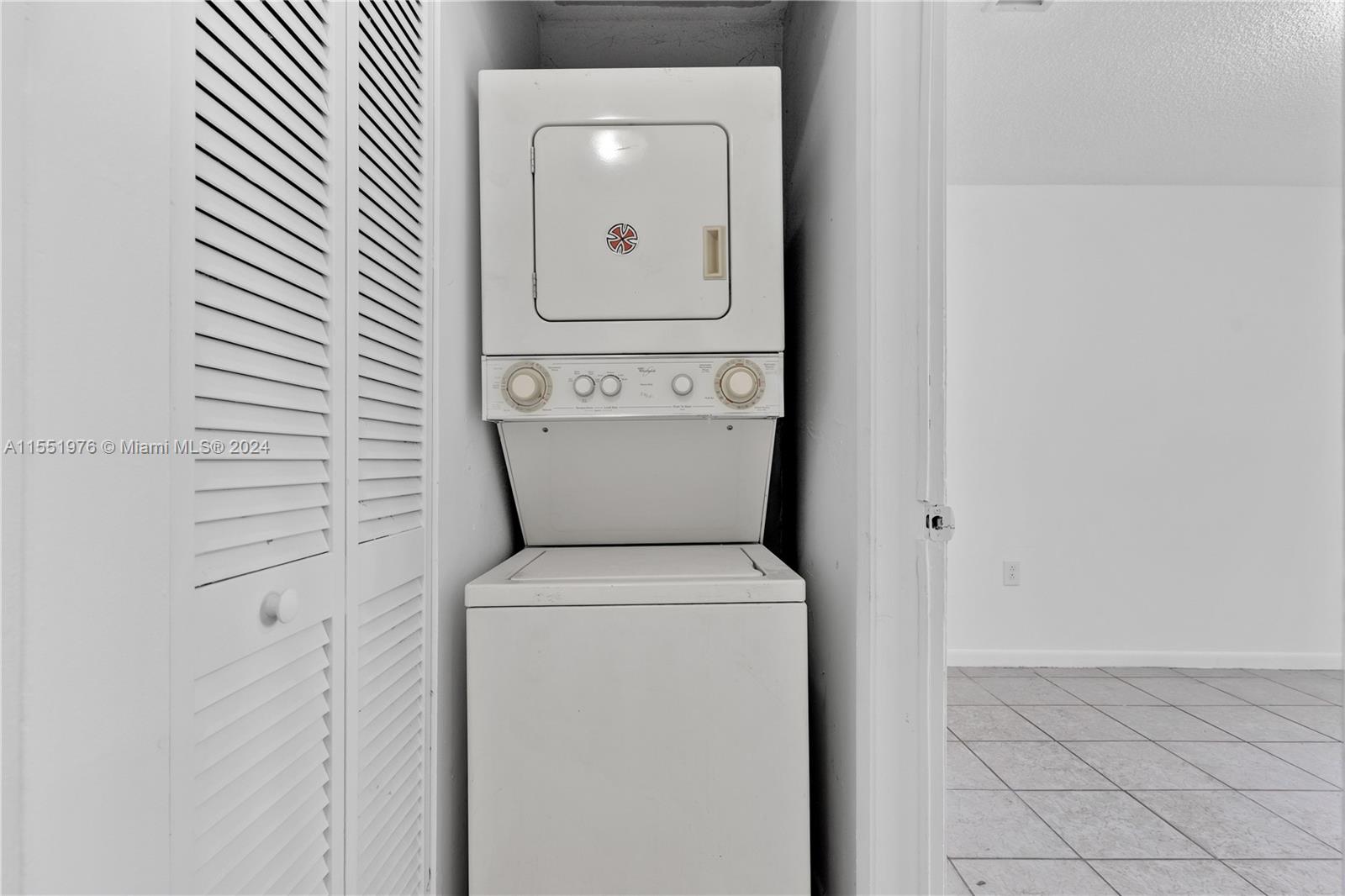 15619 SW 73rd Cir Ter 10-6, Miami, Florida 33193, 2 Bedrooms Bedrooms, ,2 BathroomsBathrooms,Residentiallease,For Rent,15619 SW 73rd Cir Ter 10-6,A11551976