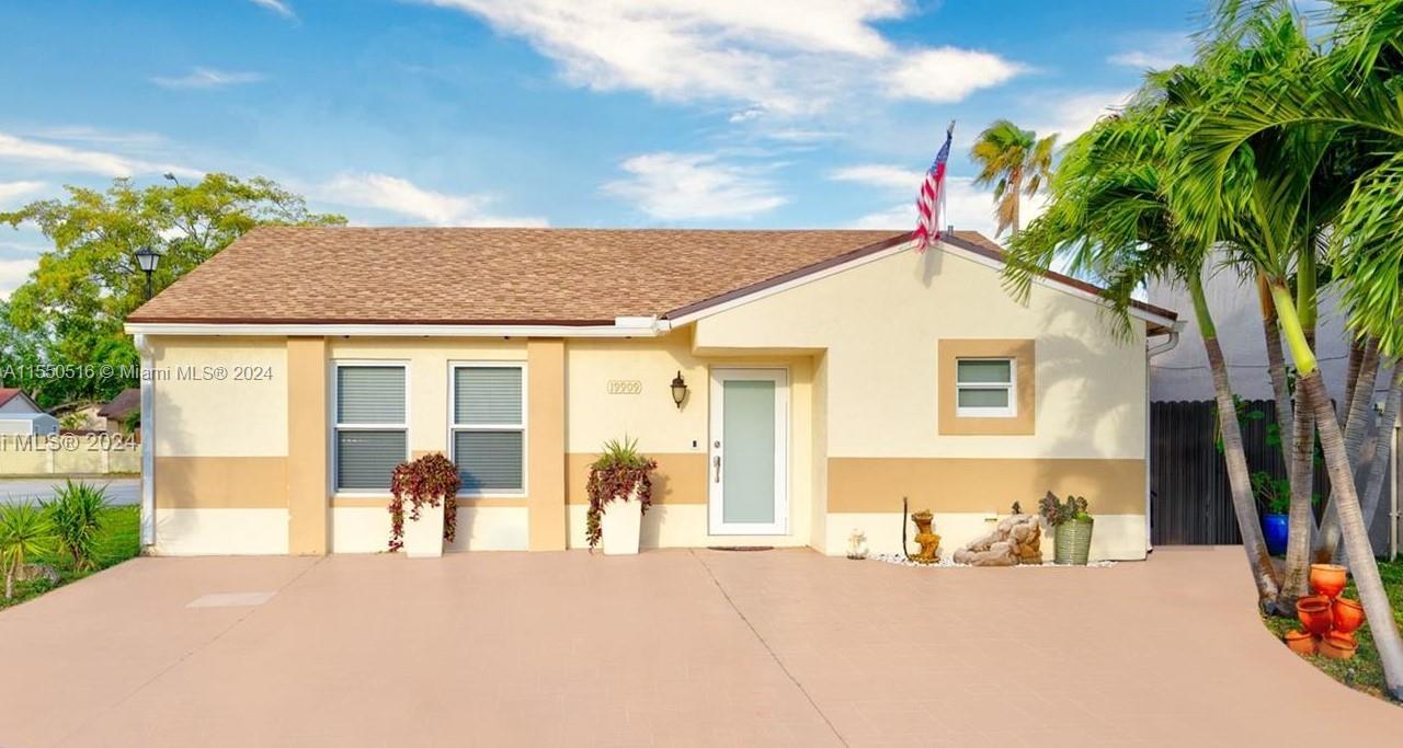 19909 NW 67th Ct, Hialeah, Florida 33015, 3 Bedrooms Bedrooms, 5 Rooms Rooms,2 BathroomsBathrooms,Residential,For Sale,19909 NW 67th Ct,A11550516