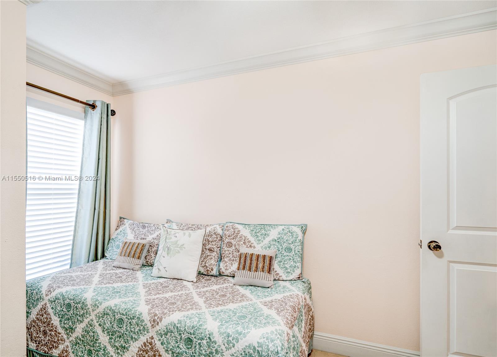 19909 NW 67th Ct, Hialeah, Florida 33015, 3 Bedrooms Bedrooms, 5 Rooms Rooms,2 BathroomsBathrooms,Residential,For Sale,19909 NW 67th Ct,A11550516