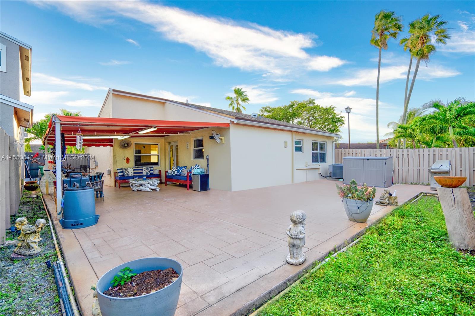 19909 NW 67th Ct, Hialeah, Florida 33015, 3 Bedrooms Bedrooms, 5 Rooms Rooms,2 BathroomsBathrooms,Residential,For Sale,19909 NW 67th Ct,A11550516