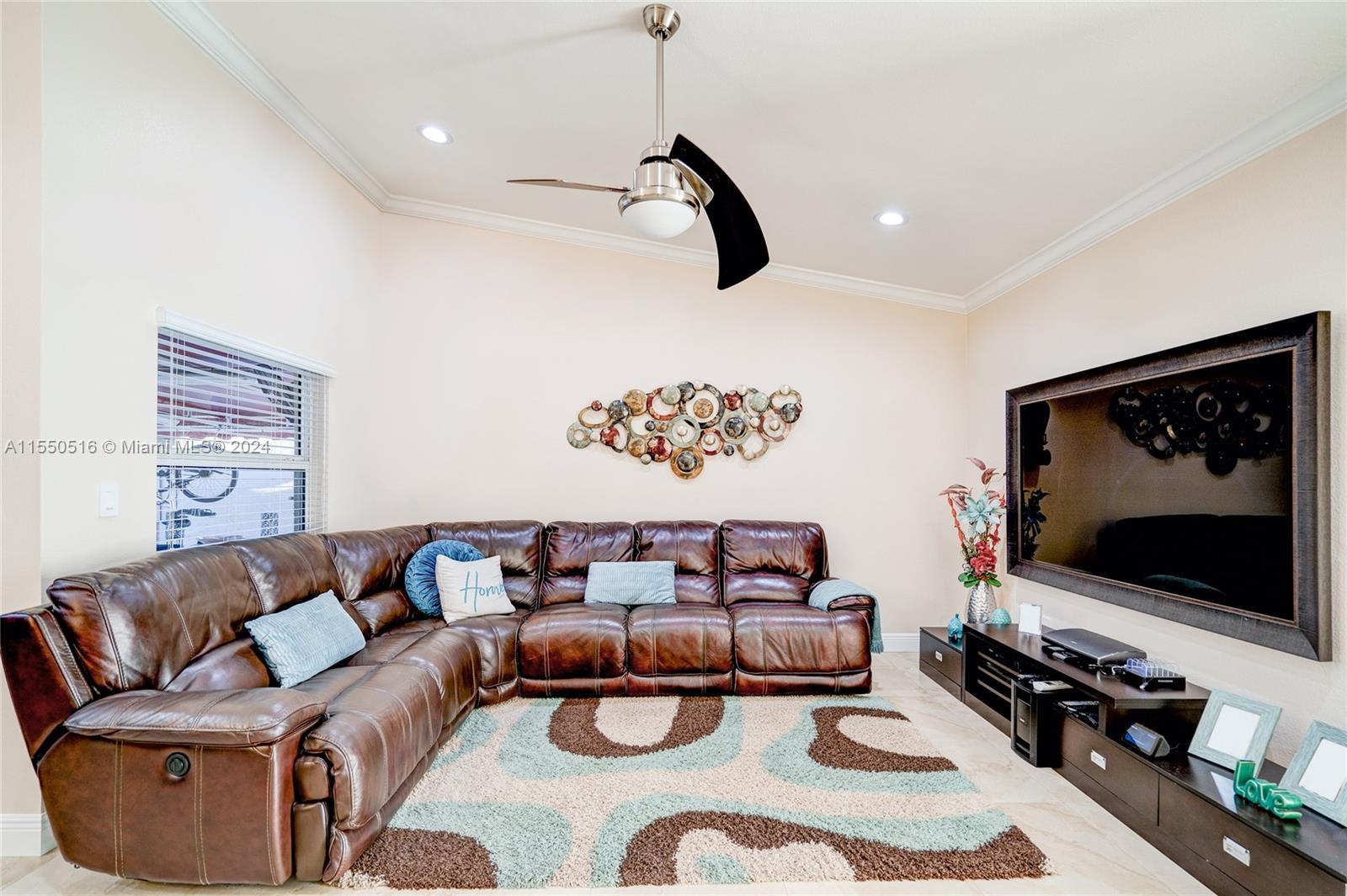 19909 NW 67th Ct, Hialeah, Florida 33015, 3 Bedrooms Bedrooms, 5 Rooms Rooms,2 BathroomsBathrooms,Residential,For Sale,19909 NW 67th Ct,A11550516