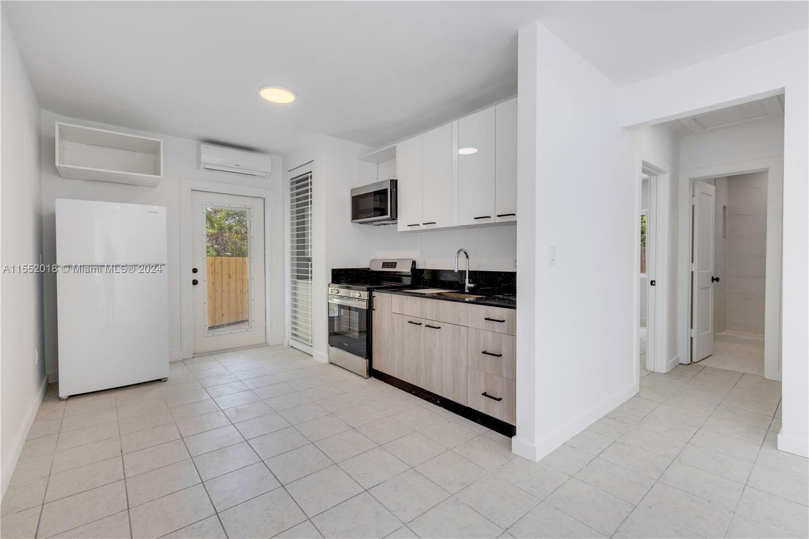 7800 NE 10th Ct 4, Miami, Florida 33138, 1 Bedroom Bedrooms, ,1 BathroomBathrooms,Residentiallease,For Rent,7800 NE 10th Ct 4,A11552018