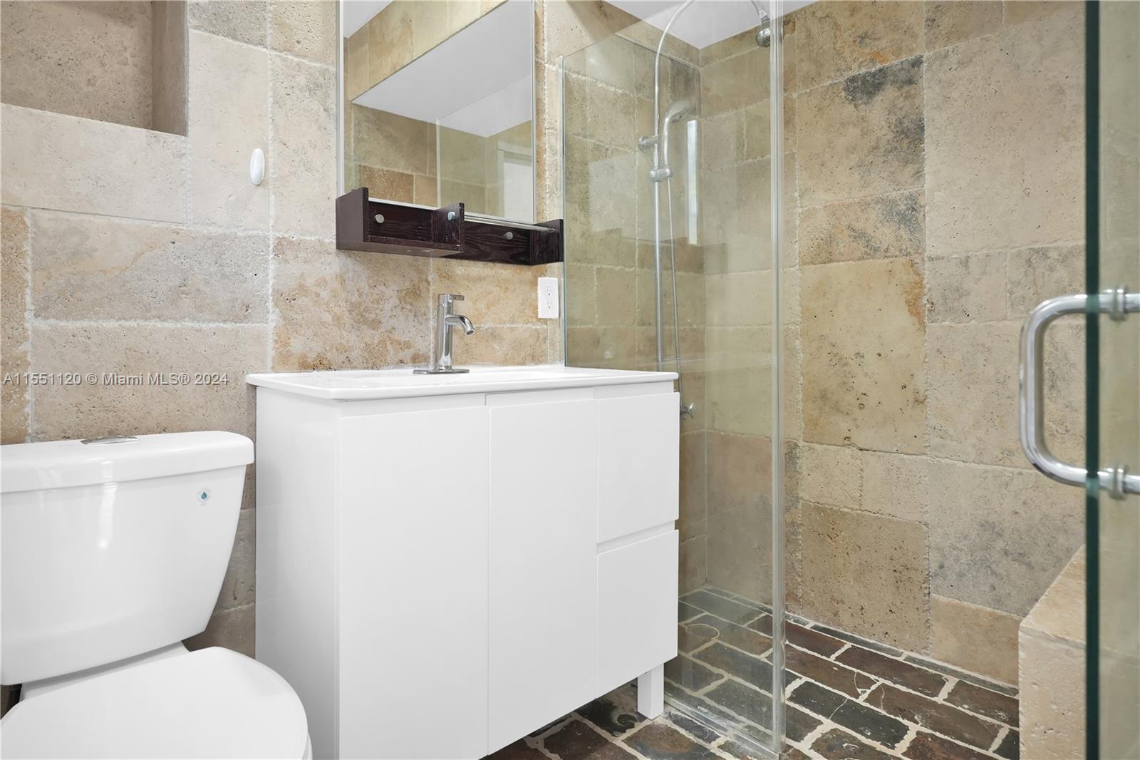 721 W 47, Miami Beach, Florida 33140, 4 Bedrooms Bedrooms, ,4 BathroomsBathrooms,Residentiallease,For Rent,721 W 47,A11551120