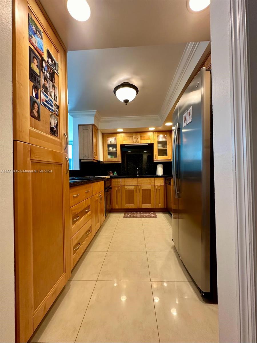 2655 Collins Ave 410, Miami Beach, Florida 33140, 2 Bedrooms Bedrooms, ,1 BathroomBathrooms,Residential,For Sale,2655 Collins Ave 410,A11552035