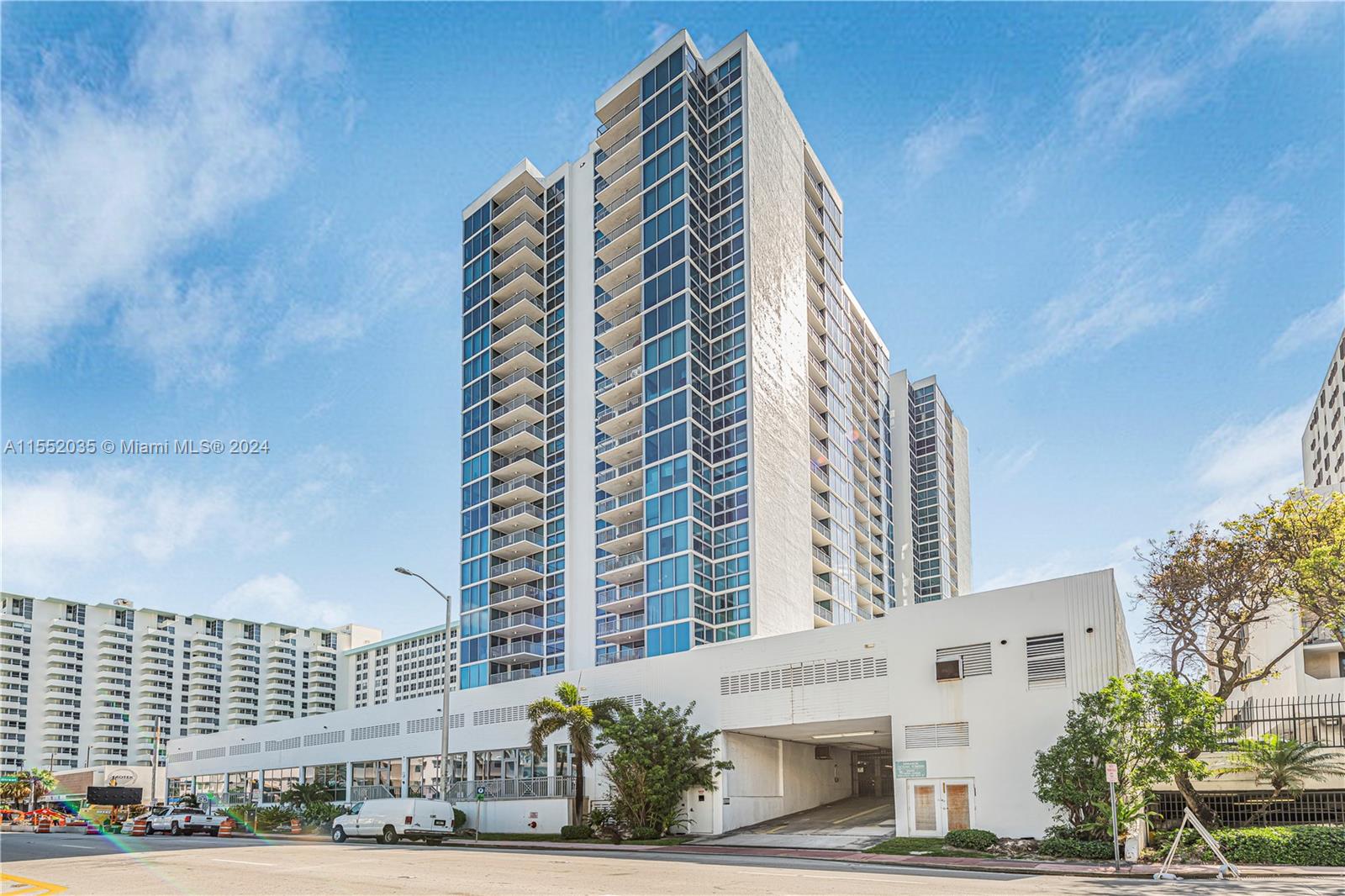 2655 Collins Ave 410, Miami Beach, Florida 33140, 2 Bedrooms Bedrooms, ,1 BathroomBathrooms,Residential,For Sale,2655 Collins Ave 410,A11552035