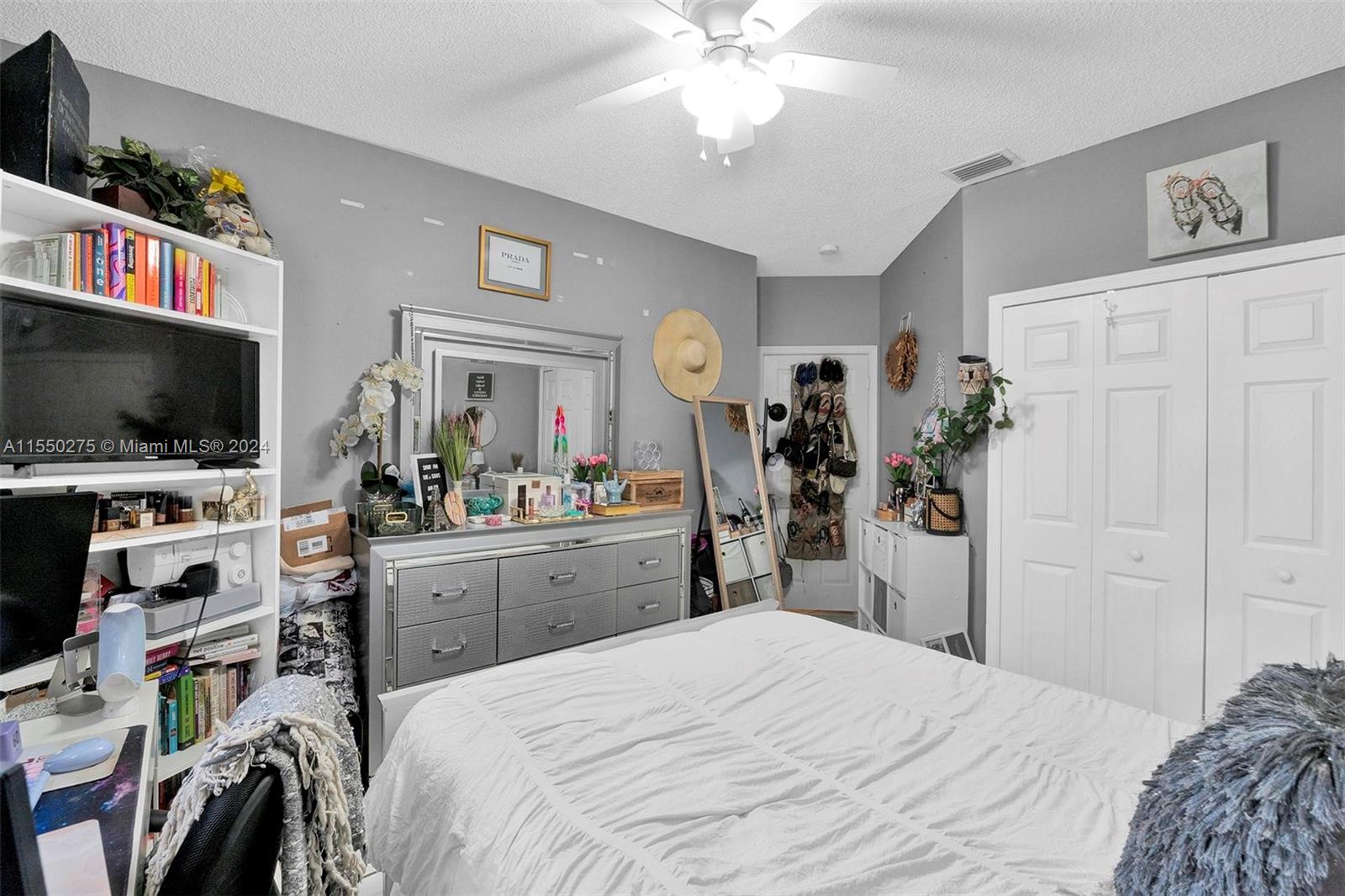 2660 SE 4th Pl, Homestead, Florida 33033, 3 Bedrooms Bedrooms, ,2 BathroomsBathrooms,Residential,For Sale,2660 SE 4th Pl,A11550275