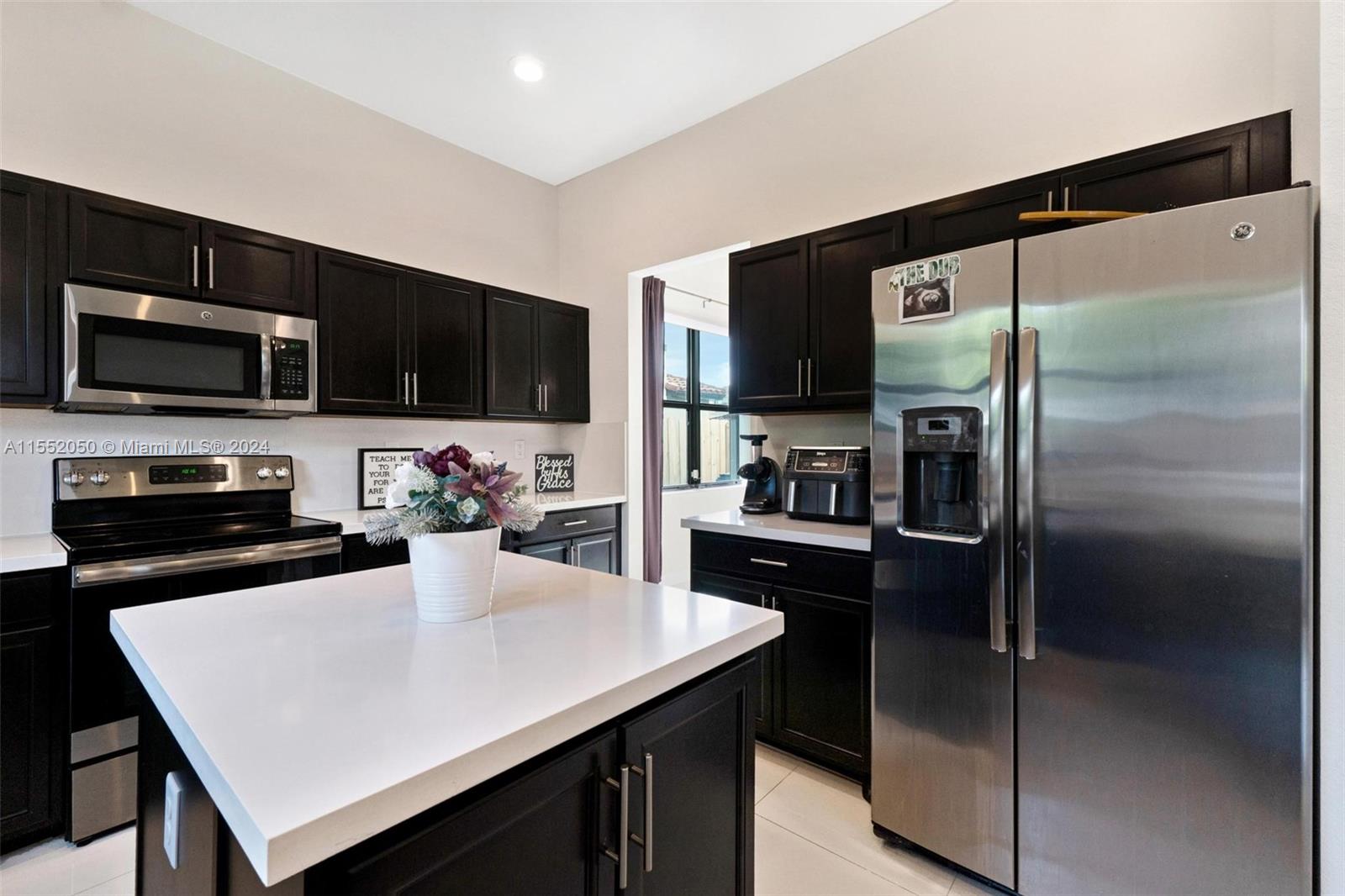 11761 SW 251st St, Homestead, Florida 33032, 4 Bedrooms Bedrooms, ,4 BathroomsBathrooms,Residential,For Sale,11761 SW 251st St,A11552050