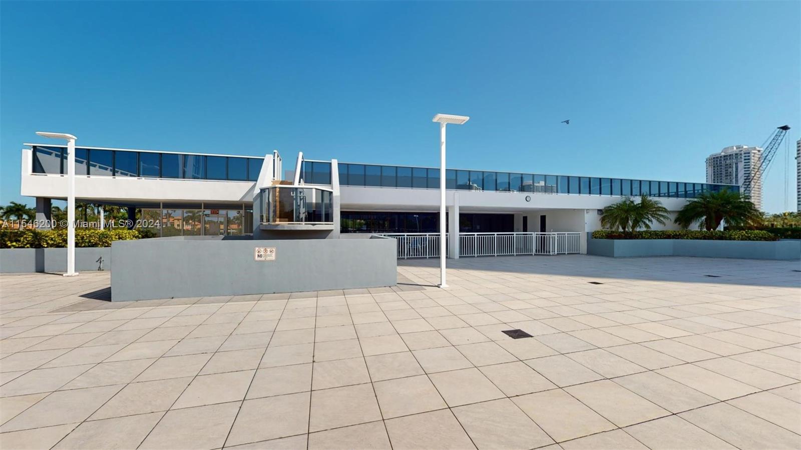 3625 N Country Club Dr 2606, Aventura, Florida 33180, 2 Bedrooms Bedrooms, ,2 BathroomsBathrooms,Residential,For Sale,3625 N Country Club Dr 2606,A11546200