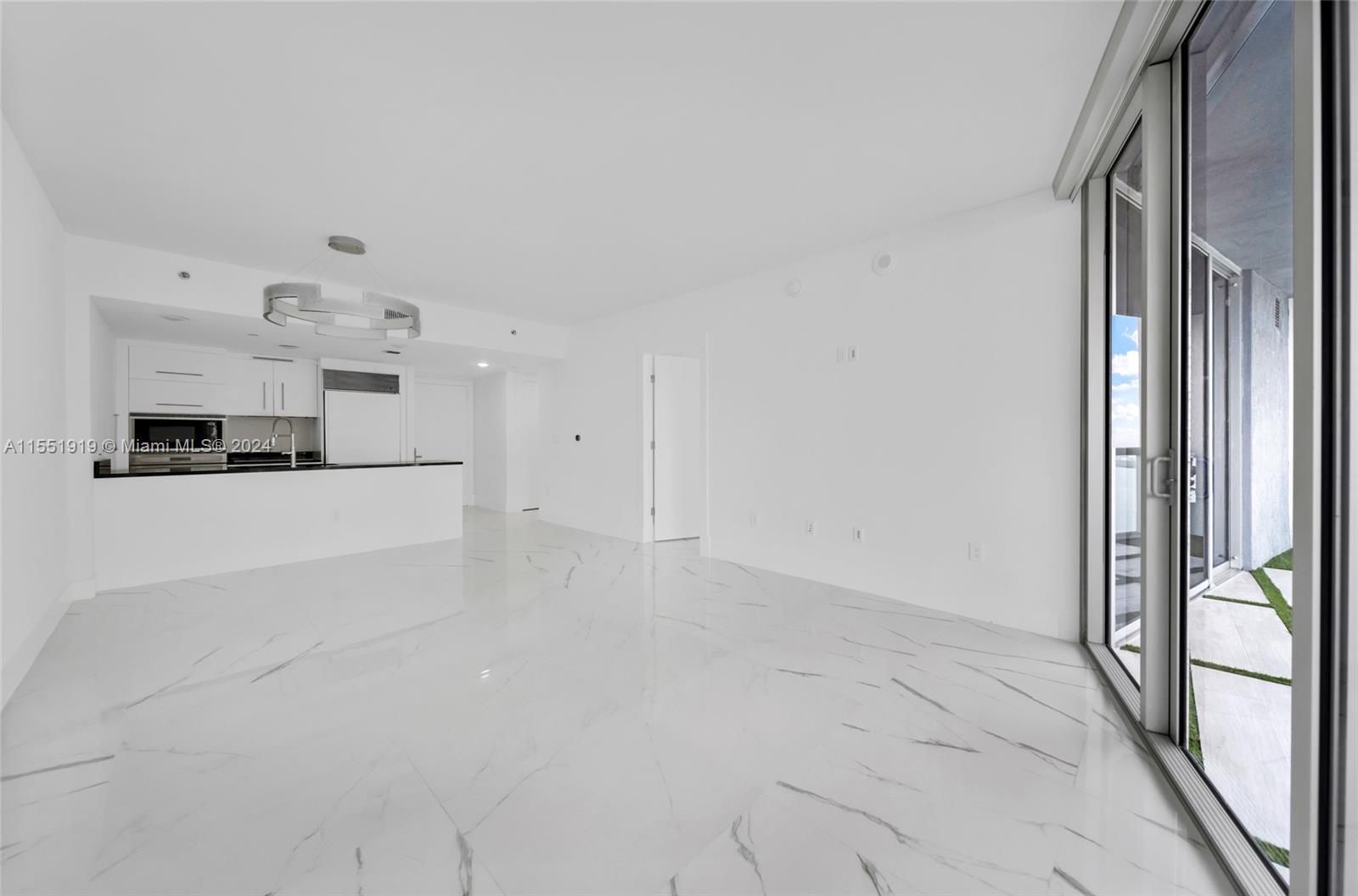 475 Brickell Ave 4811, Miami, Florida 33131, 1 Bedroom Bedrooms, ,1 BathroomBathrooms,Residential,For Sale,475 Brickell Ave 4811,A11551919