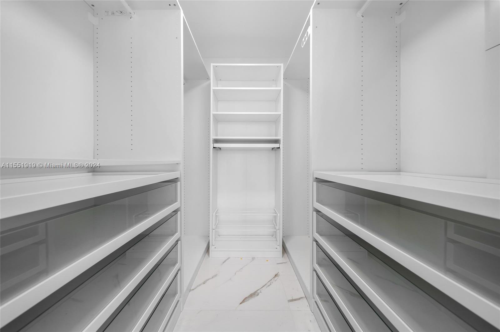 475 Brickell Ave 4811, Miami, Florida 33131, 1 Bedroom Bedrooms, ,1 BathroomBathrooms,Residential,For Sale,475 Brickell Ave 4811,A11551919