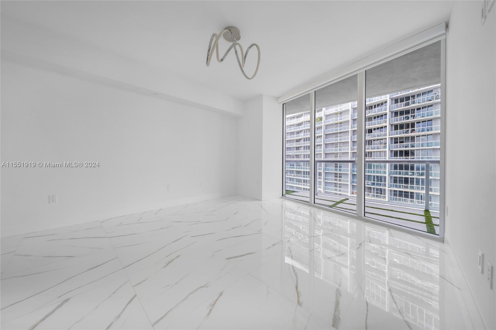 475 Brickell Ave 4811, Miami, Florida 33131, 1 Bedroom Bedrooms, ,1 BathroomBathrooms,Residential,For Sale,475 Brickell Ave 4811,A11551919