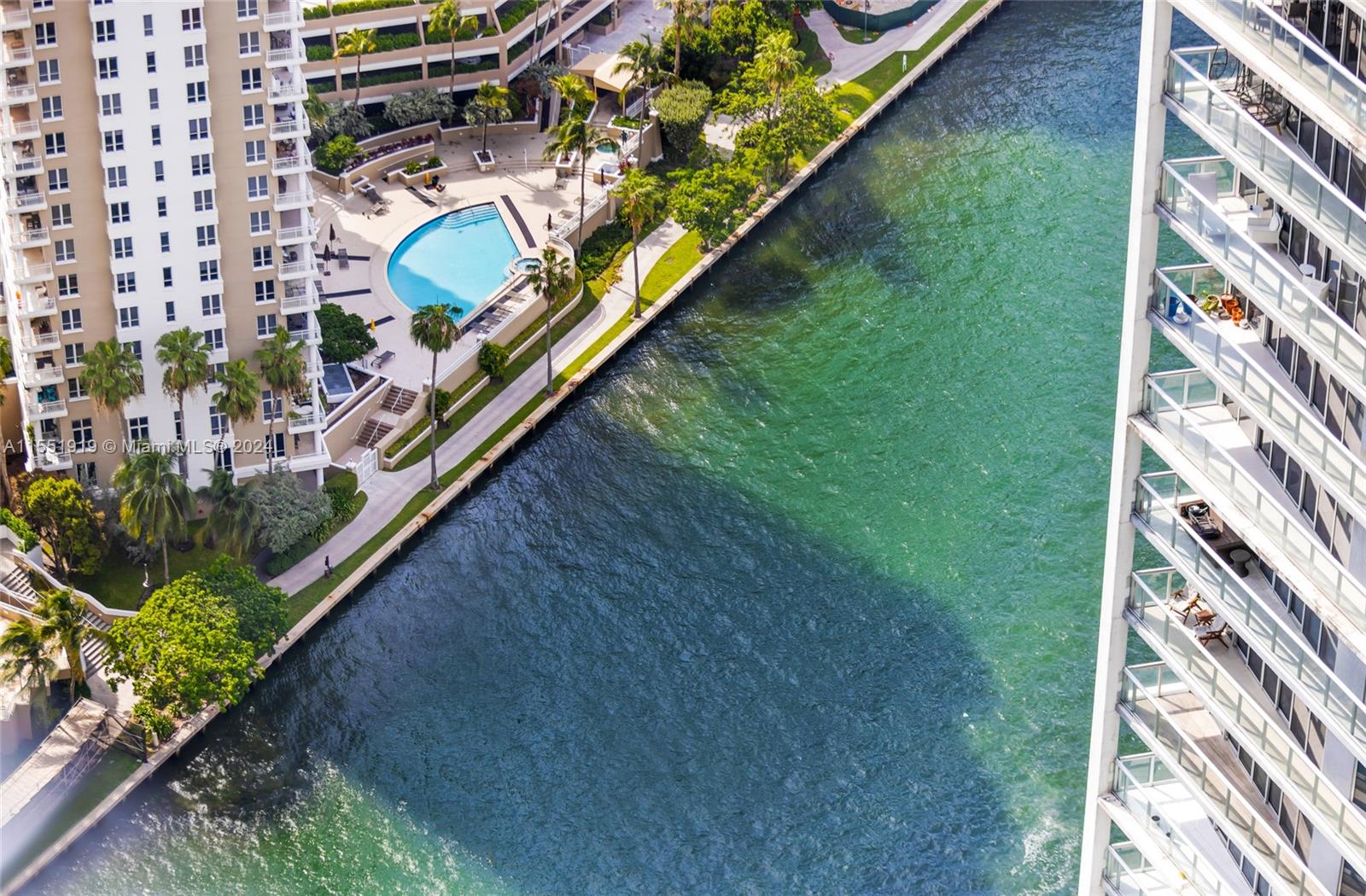 475 Brickell Ave 4811, Miami, Florida 33131, 1 Bedroom Bedrooms, ,1 BathroomBathrooms,Residential,For Sale,475 Brickell Ave 4811,A11551919