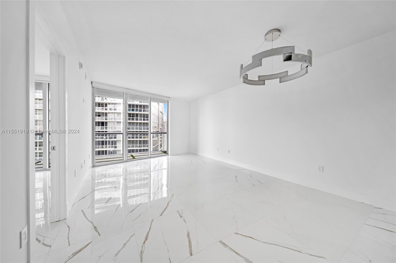 475 Brickell Ave 4811, Miami, Florida 33131, 1 Bedroom Bedrooms, ,1 BathroomBathrooms,Residential,For Sale,475 Brickell Ave 4811,A11551919