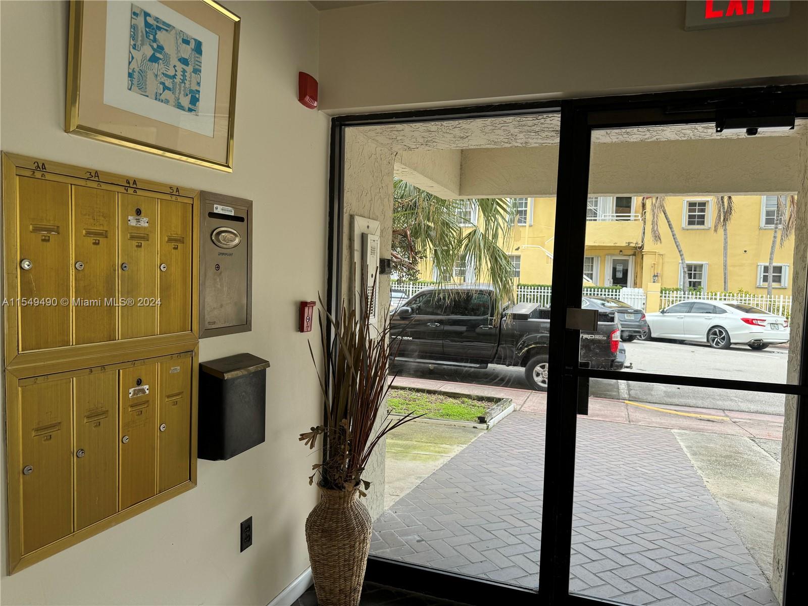 7740 Abbott Ave 2B, Miami Beach, Florida 33141, 2 Bedrooms Bedrooms, ,2 BathroomsBathrooms,Residential,For Sale,7740 Abbott Ave 2B,A11549490